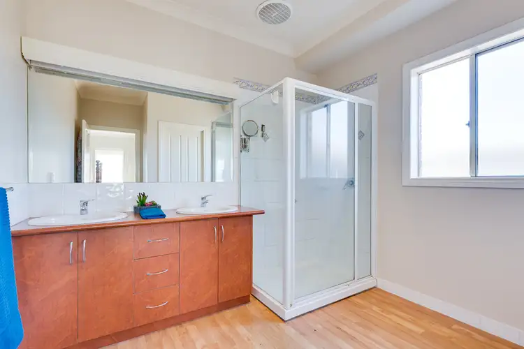 Seventh view of Homely house listing, 2 Maddison Circuit, Bacchus Marsh VIC 3340