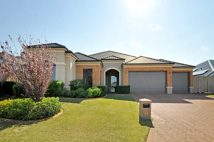 14 Woburn Park Avenue, Ellenbrook WA 6069