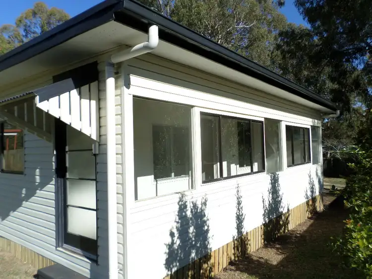 16 DALPURA STREET, Macleay Island QLD 4184