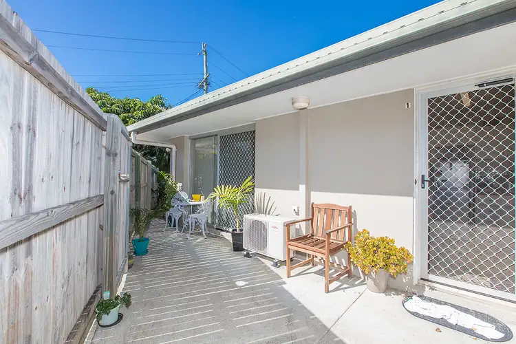 Main view of Homely unit listing, 1/3 Thompson Crescent, Clontarf QLD 4019