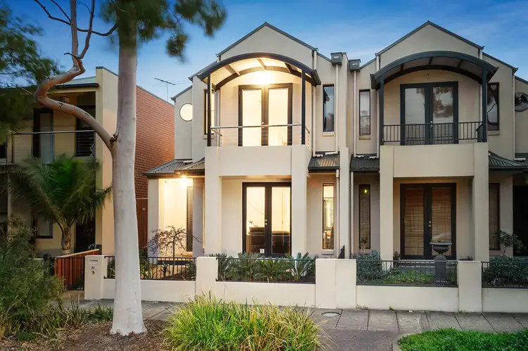 35 John Liston Drive, Newport VIC 3015