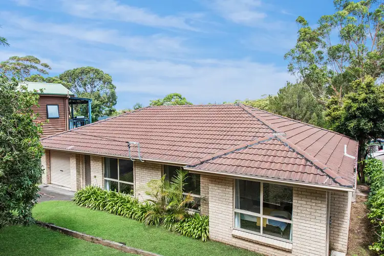 27 Linden Way, Mollymook Beach NSW 2539