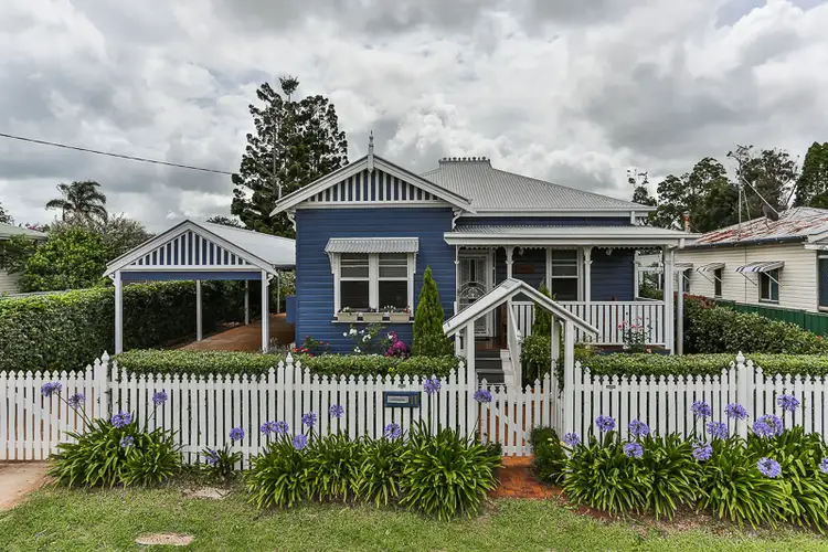 11 Waratah Street, Newtown QLD 4350