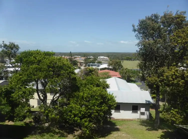 1 LINK STREET, Yamba NSW 2464
