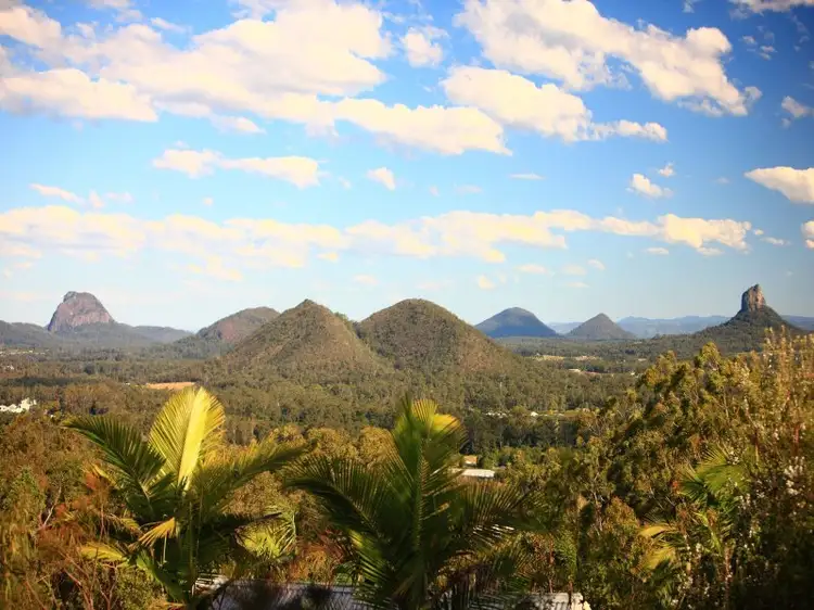 Sunstone 23 Macadamia Drive, Maleny QLD 4552