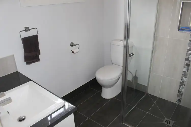 Fifth view of Homely house listing, 5 Lakeviews Circuit, Yarrawonga VIC 3730