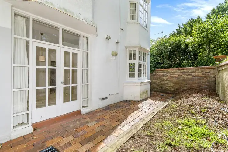Third view of Homely apartment listing, 2/113 Darling Point Road, Darling Point NSW 2027