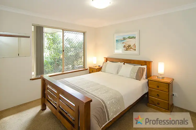 Sixth view of Homely unit listing, 3/16 Harwood Road, Geographe WA 6280