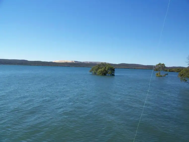 5-7 LOVELL pde, Lamb Island QLD 4184