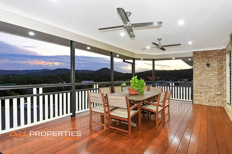 8 Raymond Court, Mount Warren Park QLD 4207