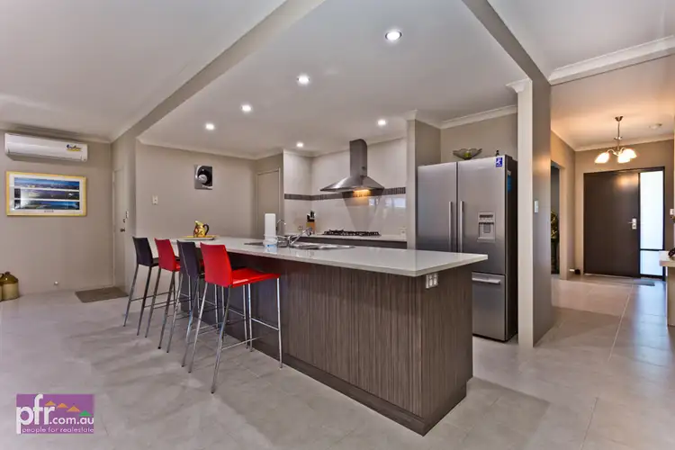 9a Pitt Street, St James WA 6102