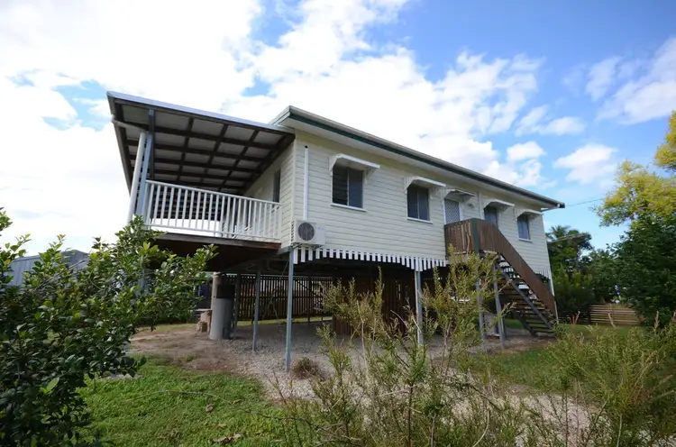 15 Johnston Road, Mossman QLD 4873