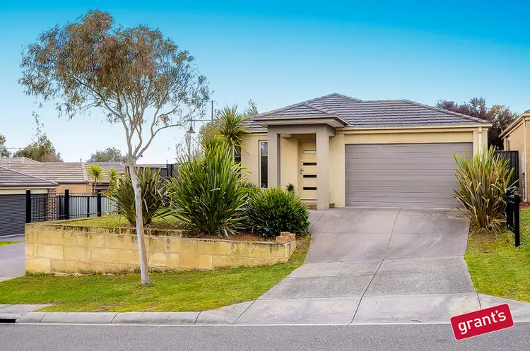 5 Huron Parkway, Pakenham VIC 3810
