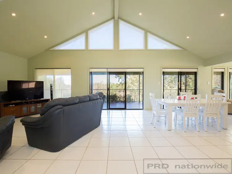 Third view of Homely house listing, 32 Amber Grove, Bolwarra Heights NSW 2320