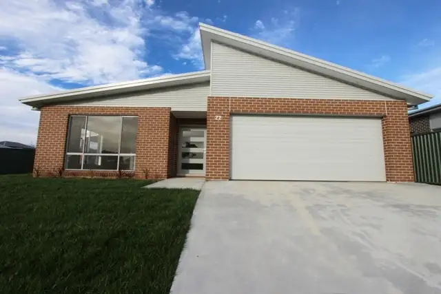 22 Governors Parade, Windradyne NSW 2795