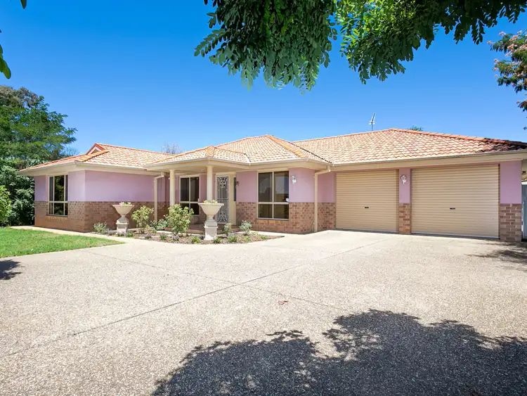 7 Post Place, Lake Albert NSW 2650