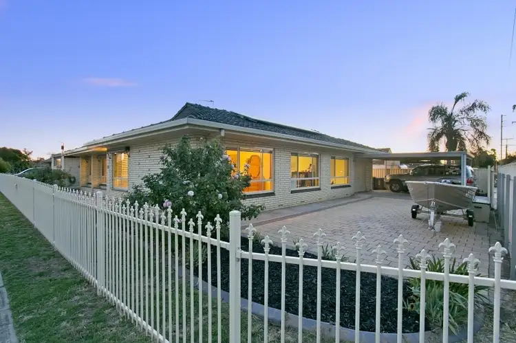 15 Columbine Avenue, West Lakes Shore SA 5020