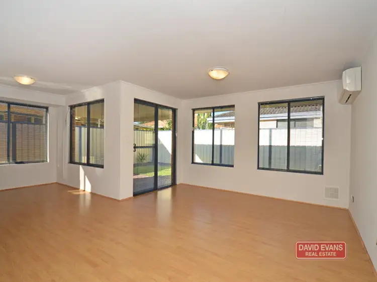 Sixth view of Homely house listing, 15 Lyndavale Loop, Carramar WA 6031