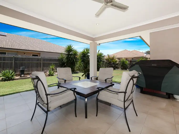 39 Higgs Circuit, Wynnum West QLD 4178