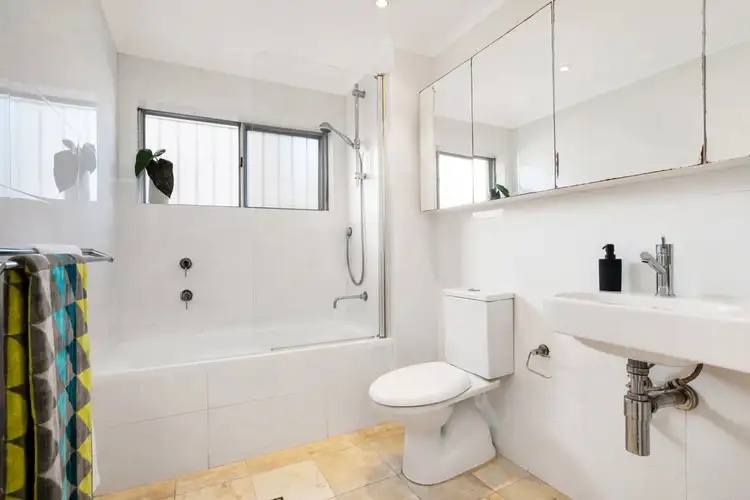 Sixth view of Homely apartment listing, 2/32-34 The Avenue, Rose Bay NSW 2029