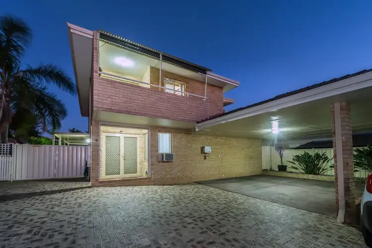 4/104 Westview Street