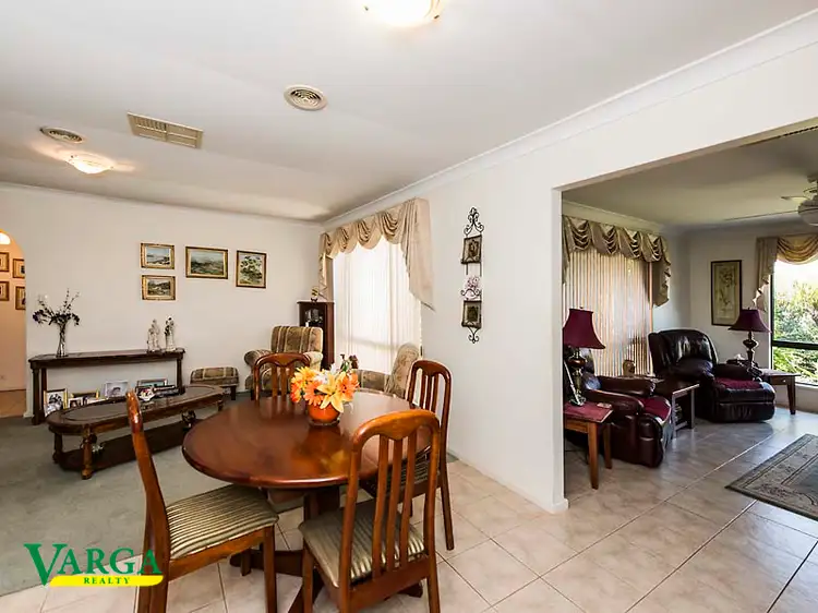 Fifth view of Homely house listing, 2 Terry Vale, Willetton WA 6155
