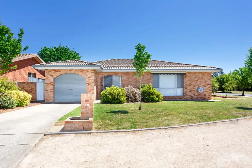 Main view of Homely unit listing, 1/22 Balleroo Crescent, Glenfield Park NSW 2650