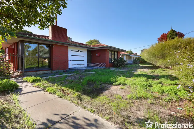 348 spencer road, Thornlie WA 6108