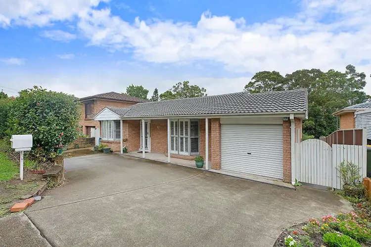 31 Delasala Drive, Macquarie Hills NSW 2285