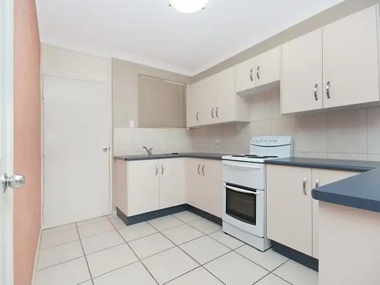 4/6 Crauford Street, West End QLD 4810