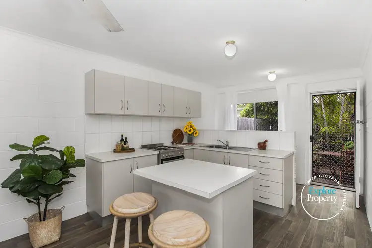 2/20 Carmody Street, Hermit Park QLD 4812
