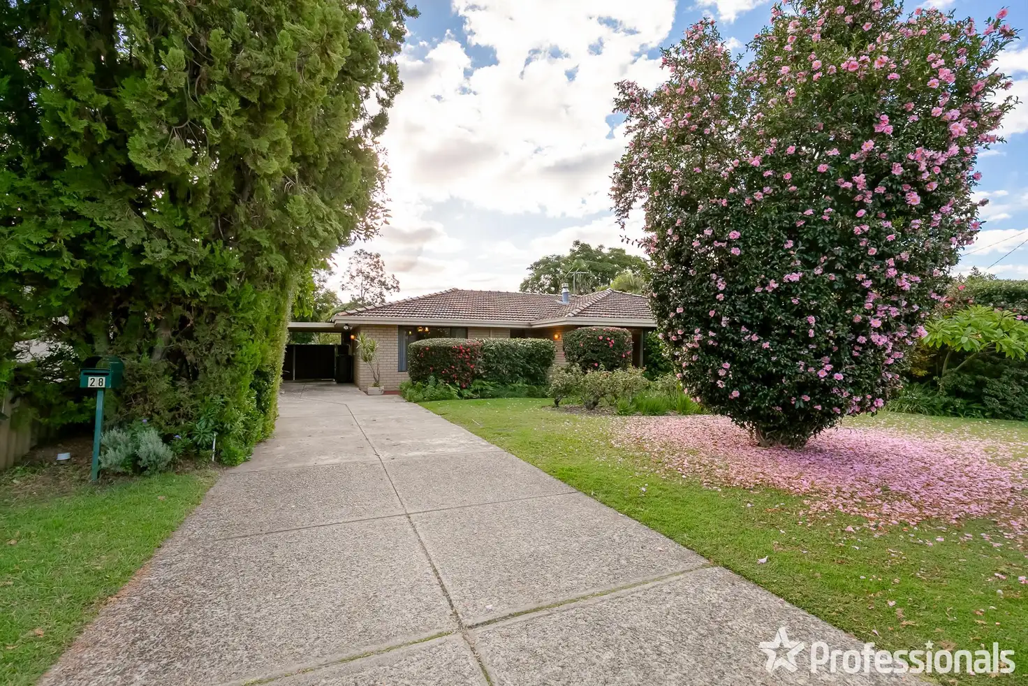 Main view of Homely house listing, 28 Sinian Crescent, Willetton WA 6155