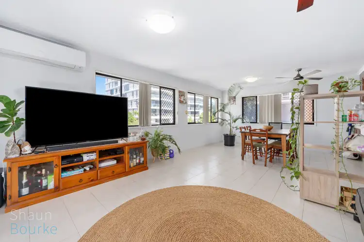 Main view of Homely apartment listing, 3/41 Chelsea Avenue, Broadbeach QLD 4218