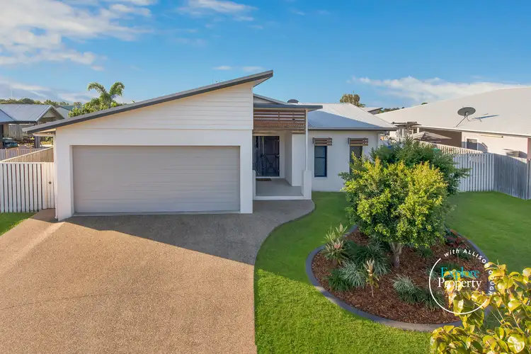 2 Rattray Street, Bushland Beach QLD 4818