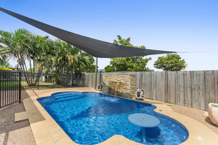 2 Adrian Rise, Mount Louisa QLD 4814