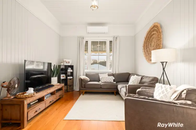 Third view of Homely house listing, 8 Braeside Road, Bundamba QLD 4304