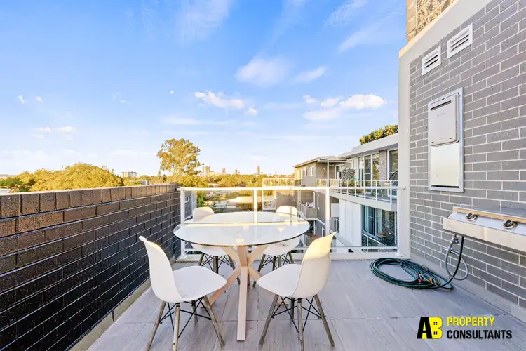 304/89-93 Wentworth Avenue, Wentworthville NSW 2145