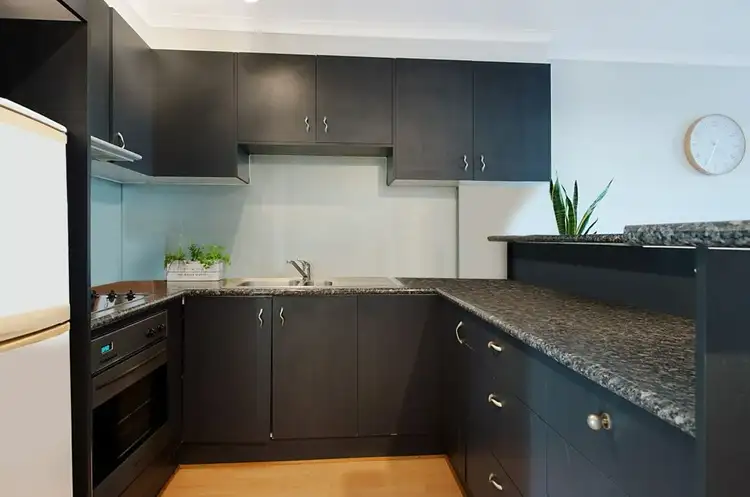 Fourth view of Homely house listing, 2/3 Ocean Street, Mermaid Beach QLD 4218