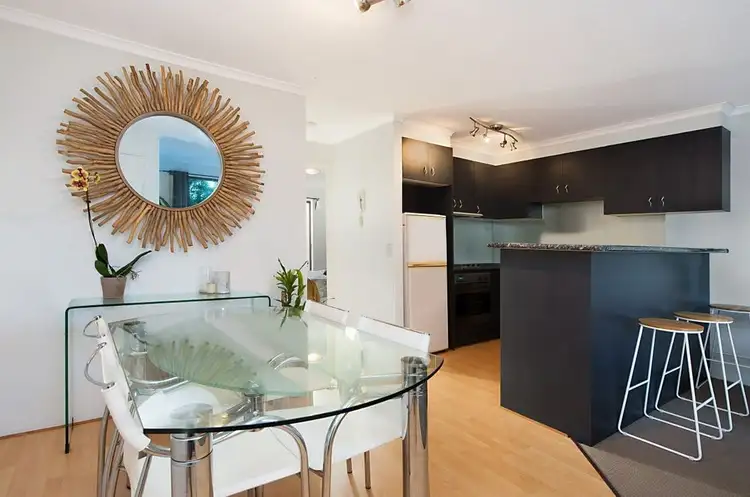 Fifth view of Homely house listing, 2/3 Ocean Street, Mermaid Beach QLD 4218