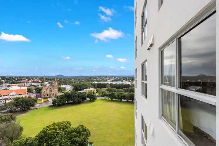 1005/11 Ellenborough Street, Woodend QLD 4305
