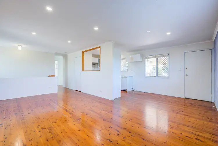 7 Ian Court