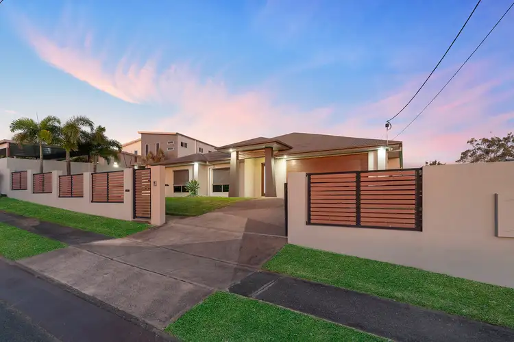 31 Yarabah Crescent