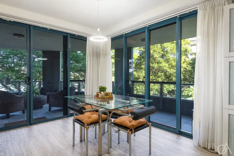 202/21 Patrick Lane, Toowong QLD 4066