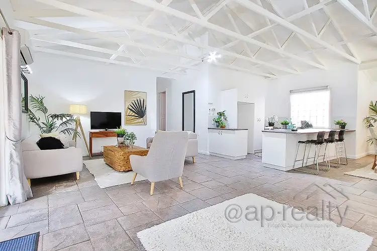 7 Clifford Place, Forest Lake QLD 4078