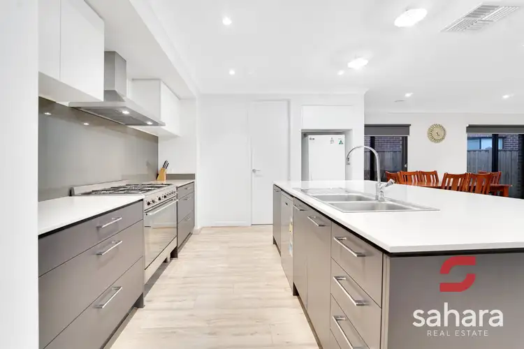 Sixth view of Homely house listing, 10 Verdon Drive, Wollert VIC 3750