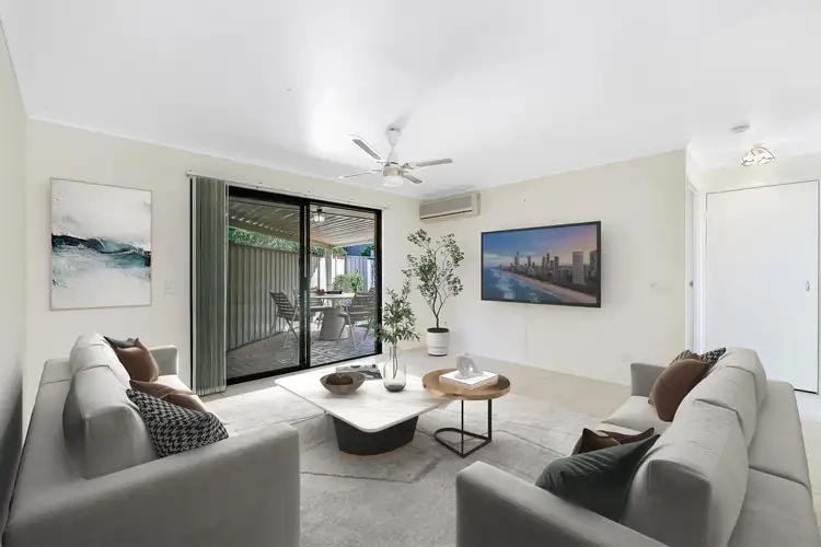 1/5 Cinema Street, Oxenford QLD 4210