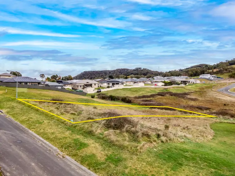 33 Kirkley Street, South Bowenfels NSW 2790