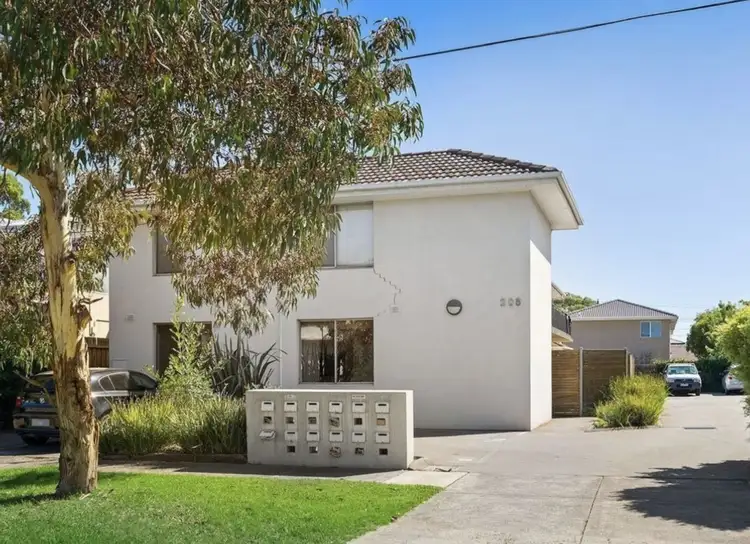 7/208 Gillies Street