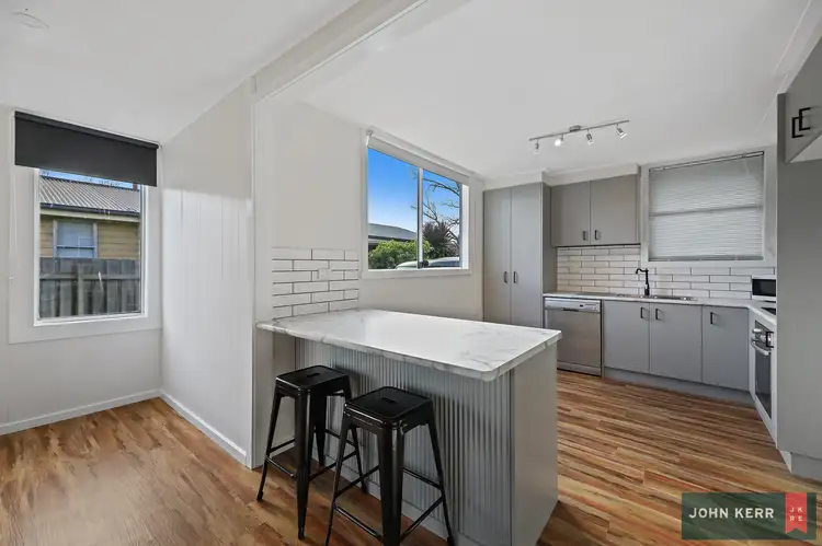 6 Mirboo Street, Newborough VIC 3825