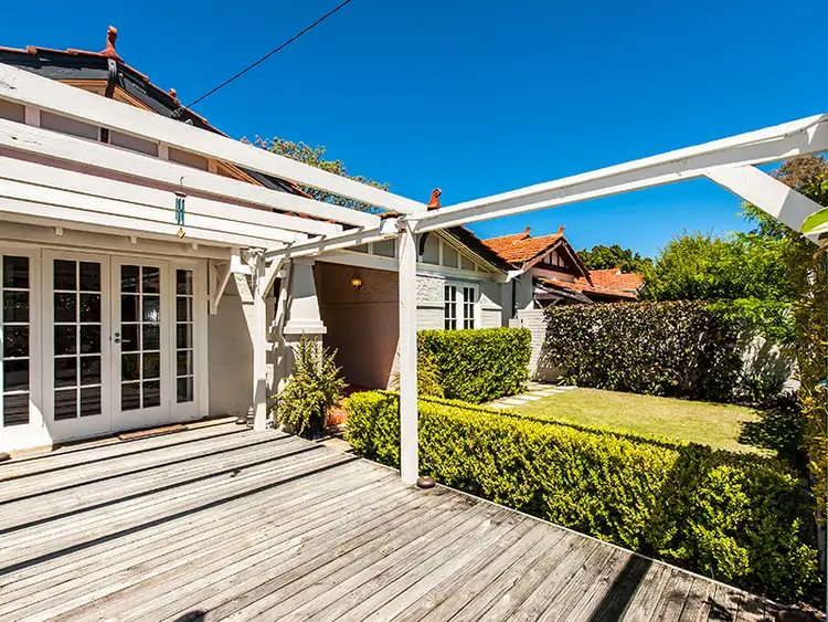 44 Williams Road
